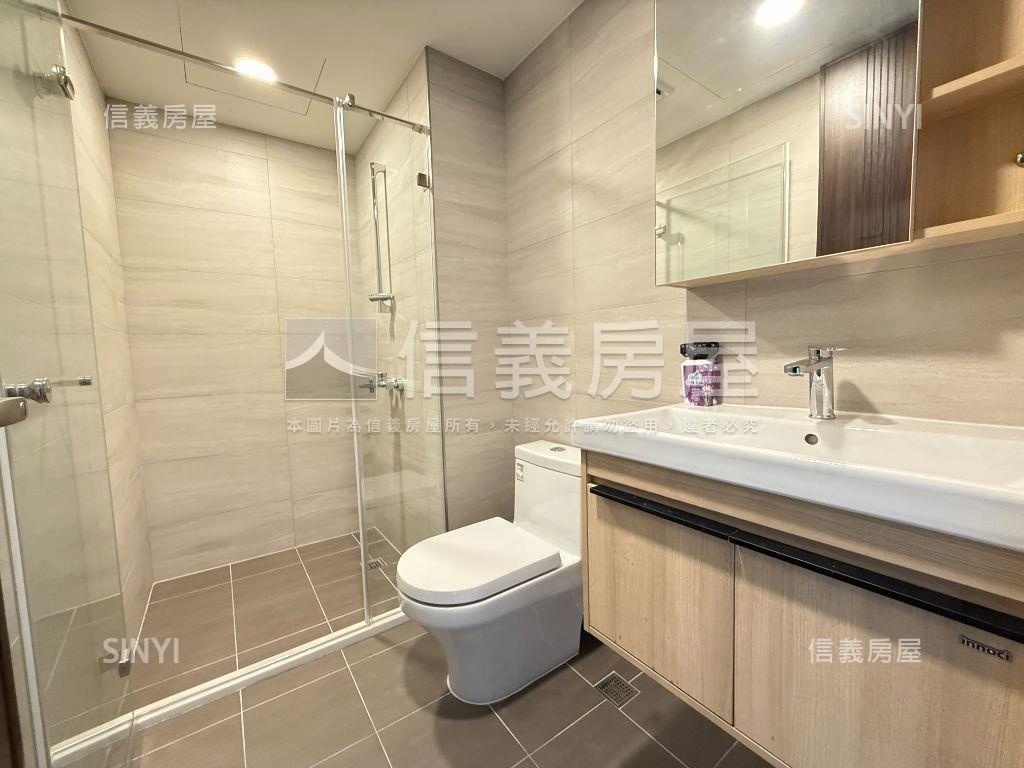 美術白天鵝高樓景觀房屋室內格局與周邊環境