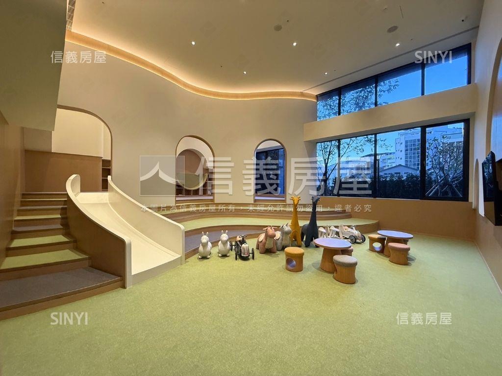 美術白天鵝高樓景觀房屋室內格局與周邊環境