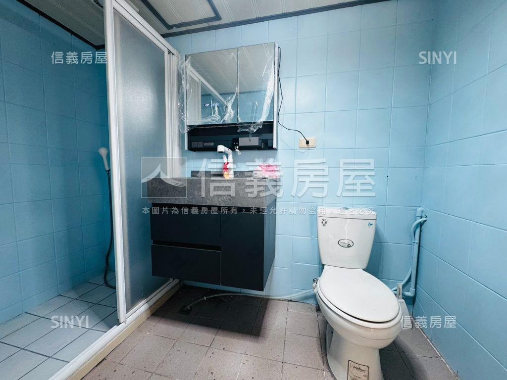 台中陽明四房車露臺戶房屋室內格局與周邊環境