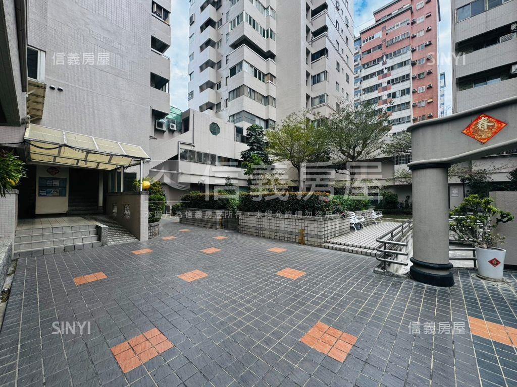 台中陽明四房車露臺戶房屋室內格局與周邊環境