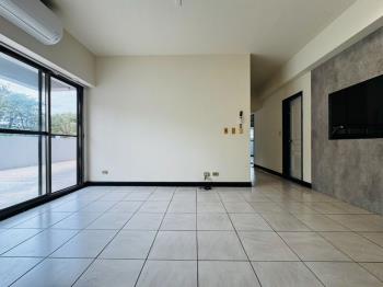 台中陽明四房車位露臺戶