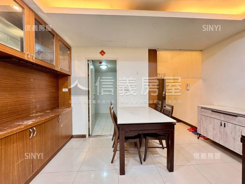 稀有釋出金典四房車位房屋室內格局與周邊環境