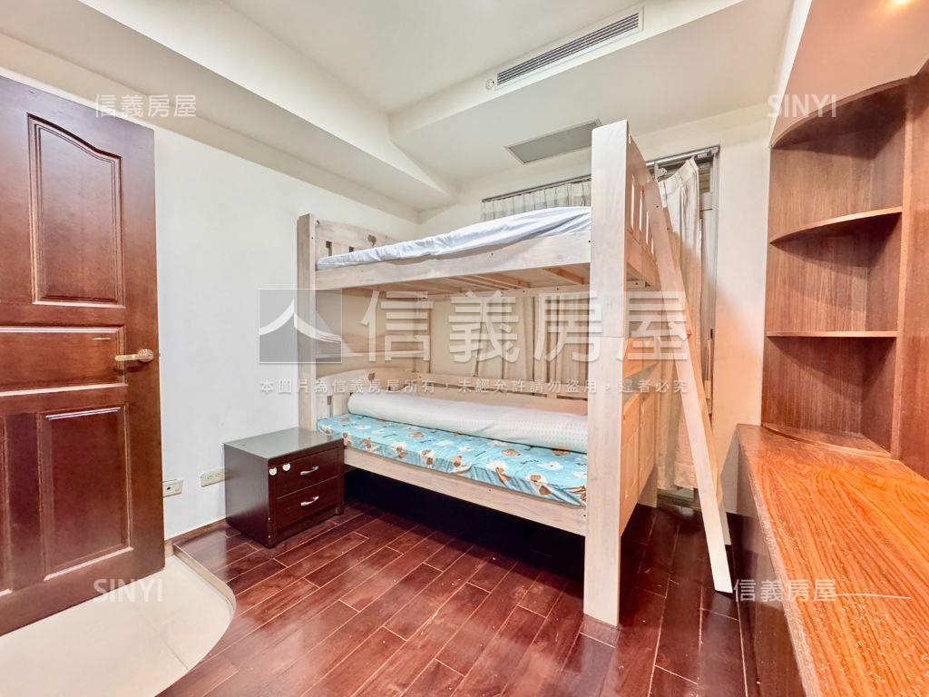 稀有釋出金典四房車位房屋室內格局與周邊環境