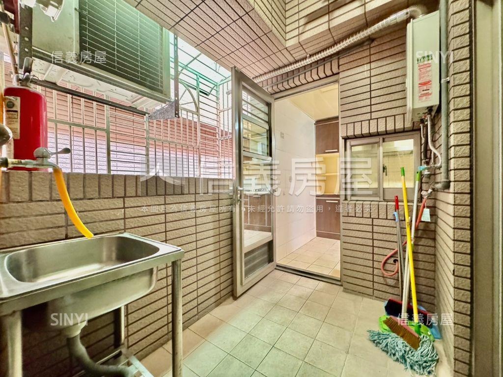 稀有釋出金典四房車位房屋室內格局與周邊環境