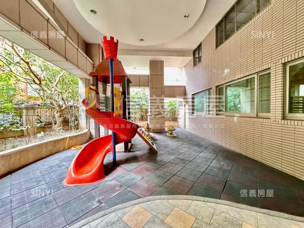 稀有釋出金典四房車位房屋室內格局與周邊環境