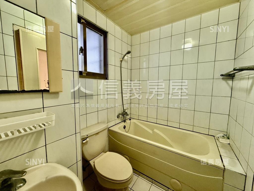 亞灣．方正溫馨大三房房屋室內格局與周邊環境