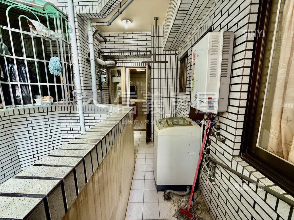 亞灣．方正溫馨大三房房屋室內格局與周邊環境