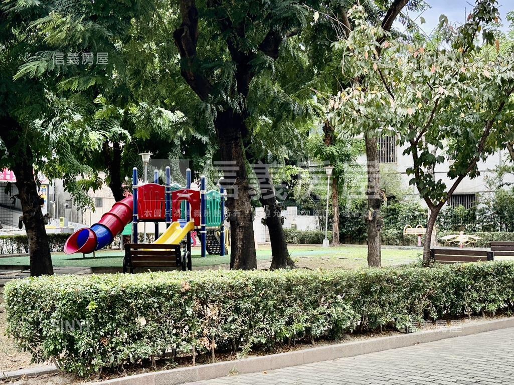 北屯九華貴族三房平車房屋室內格局與周邊環境