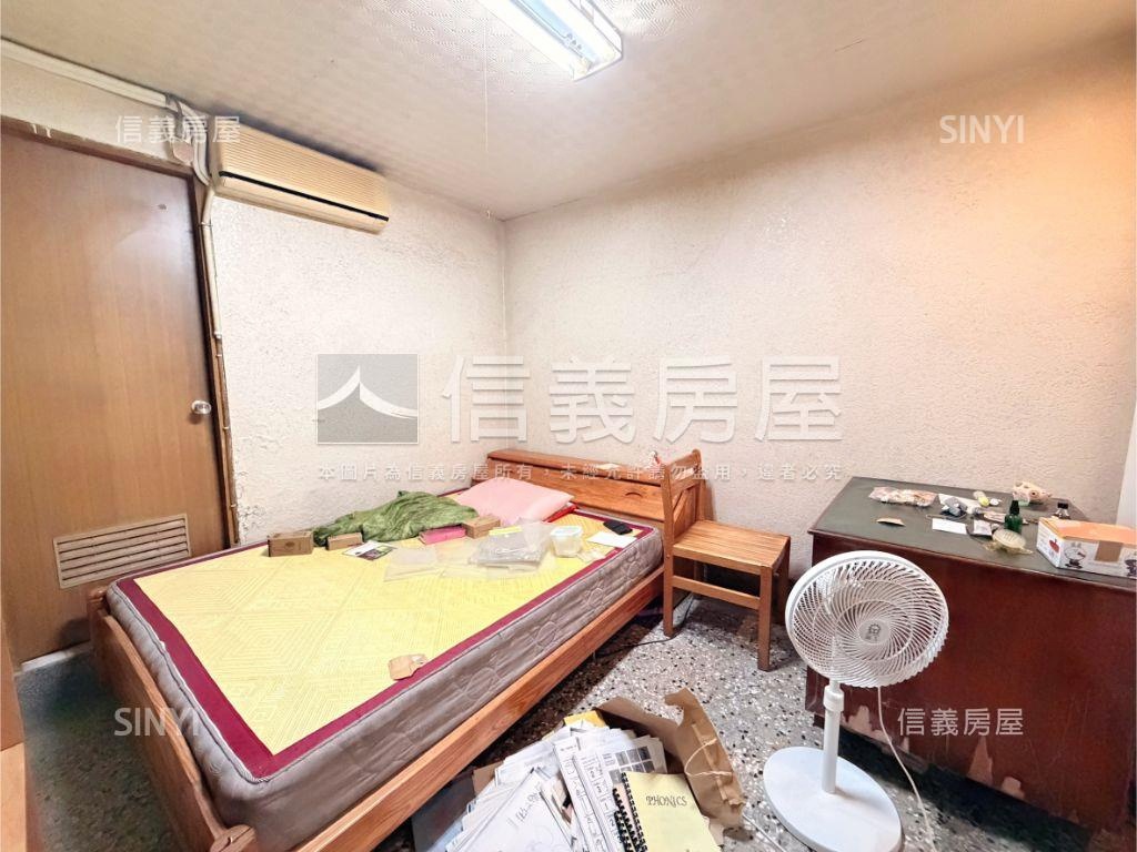 很強活路透天免１６００萬房屋室內格局與周邊環境
