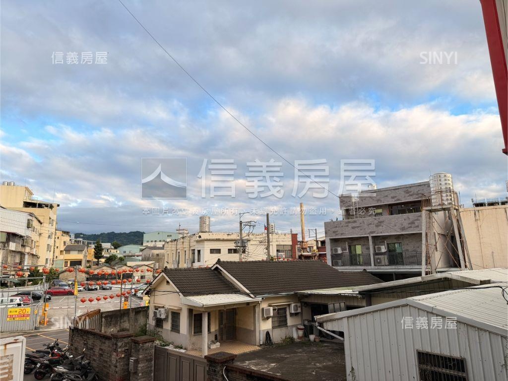 很強活路透天免１６００萬房屋室內格局與周邊環境