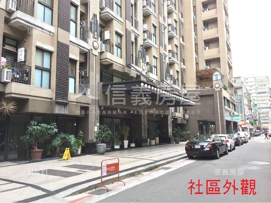 晴光市場便宜休旅車位房屋室內格局與周邊環境