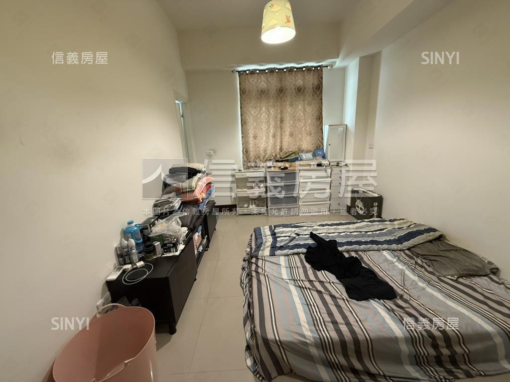 南興輕屋齡臨路透天房屋室內格局與周邊環境