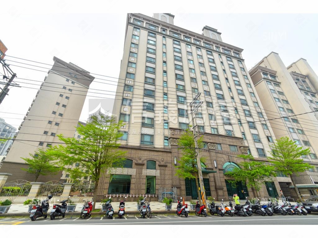 維納斯三房車位房屋室內格局與周邊環境
