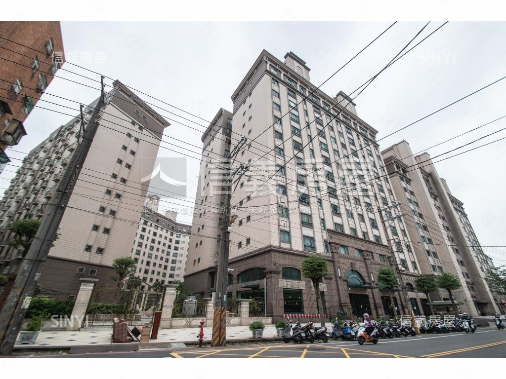 維納斯三房車位房屋室內格局與周邊環境