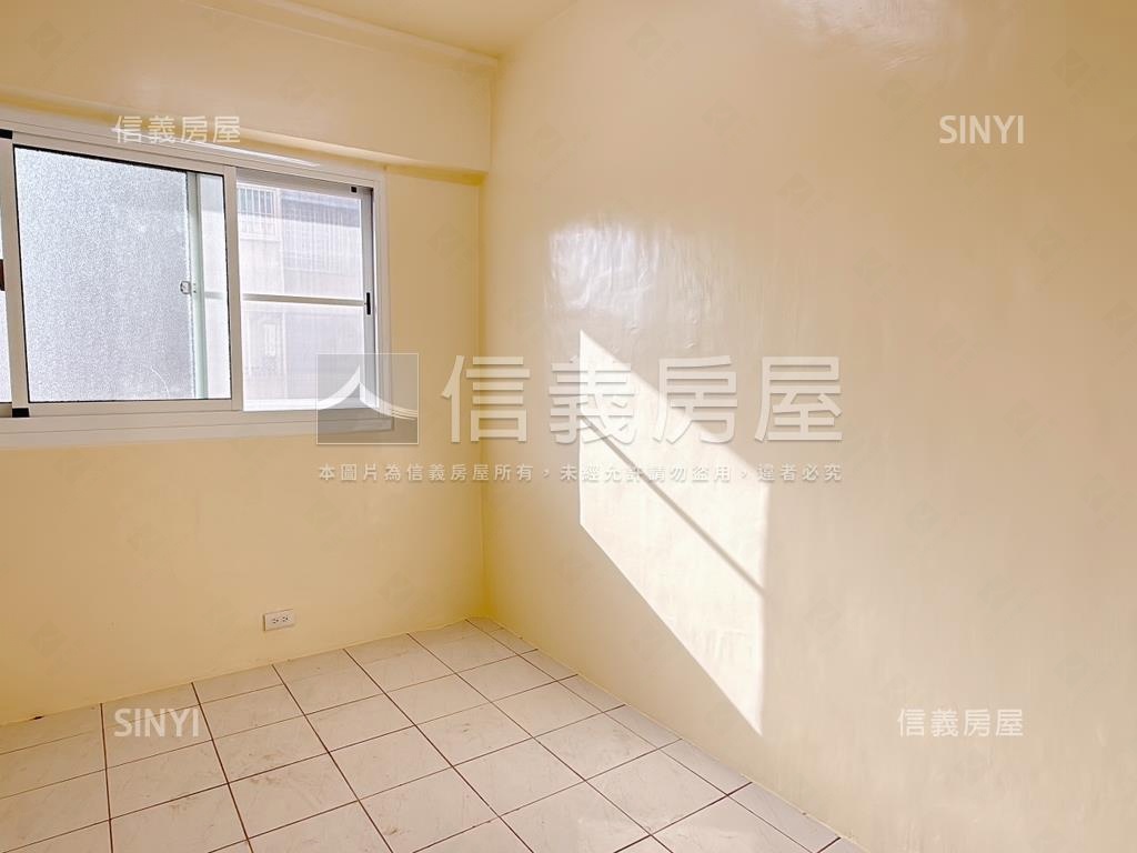 東區恬靜日光電梯三房房屋室內格局與周邊環境