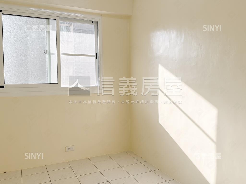 東區恬靜日光電梯三房房屋室內格局與周邊環境