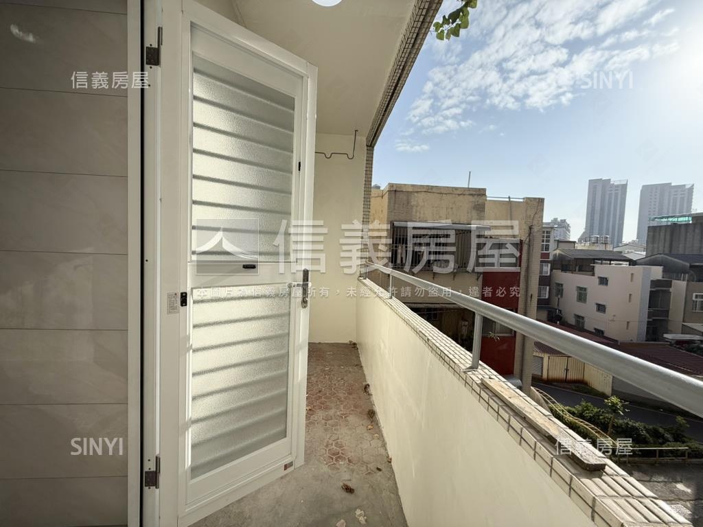 東區恬靜日光電梯三房房屋室內格局與周邊環境