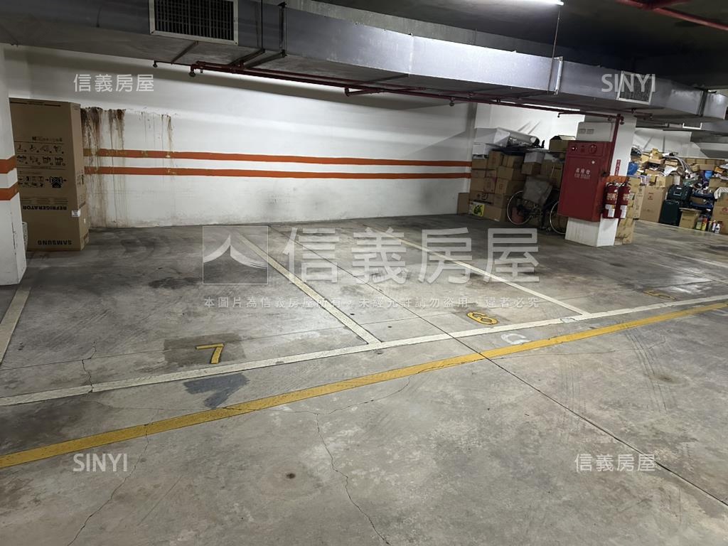 明水路坡平車位房屋室內格局與周邊環境