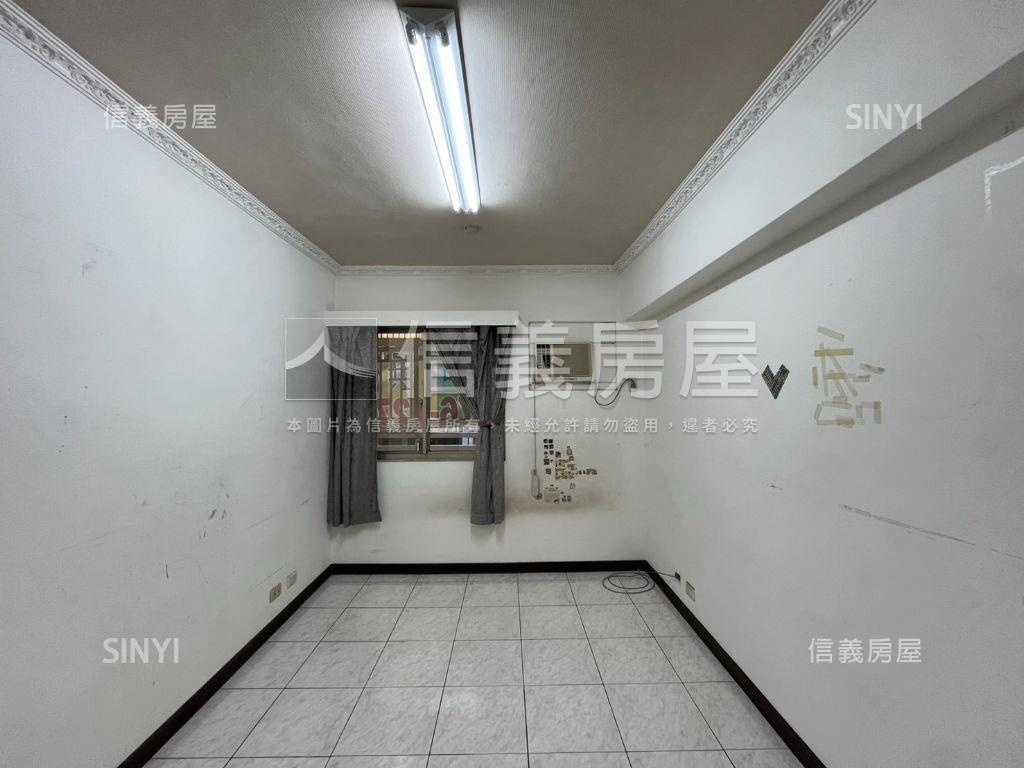 國泰建設四房平車近捷運宅房屋室內格局與周邊環境