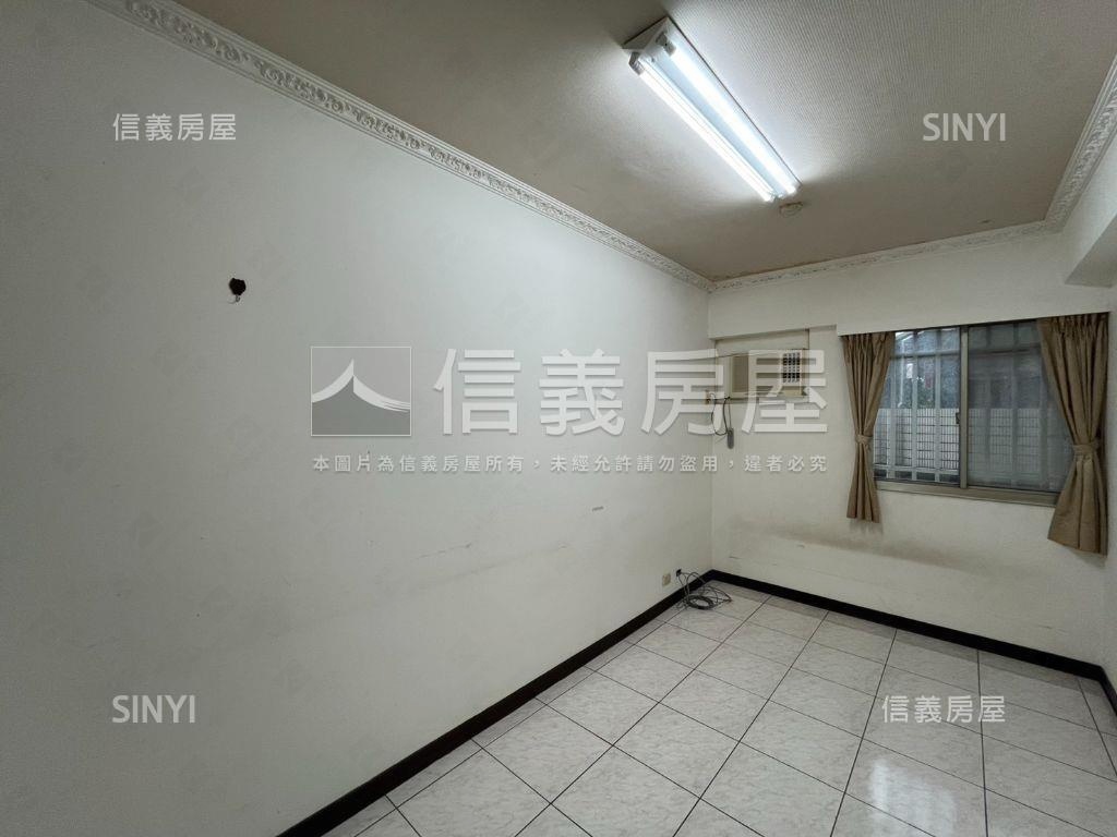 國泰建設四房平車近捷運宅房屋室內格局與周邊環境