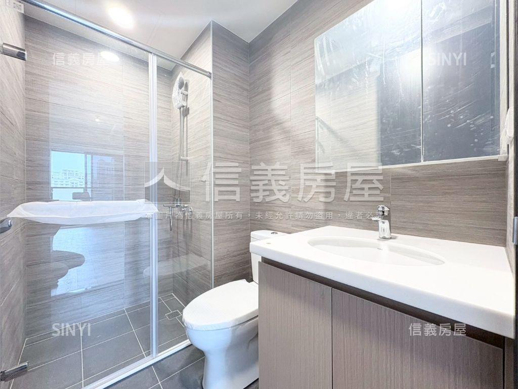 新潤花路舒適三房車位房屋室內格局與周邊環境