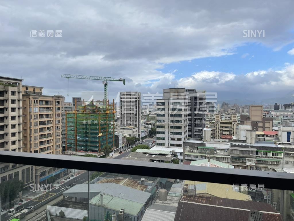 新笠民族西路Ｂ戶三房房屋室內格局與周邊環境