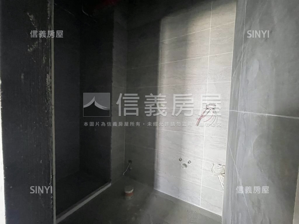 首笠民族捷運高樓三房房屋室內格局與周邊環境