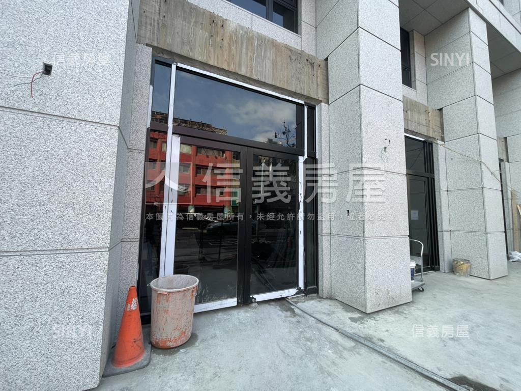 首笠民族捷運高樓三房房屋室內格局與周邊環境