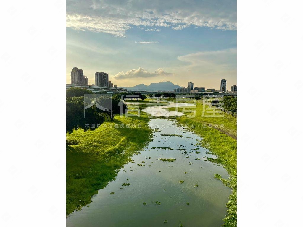 知森堂美裝潢優質２房車位房屋室內格局與周邊環境