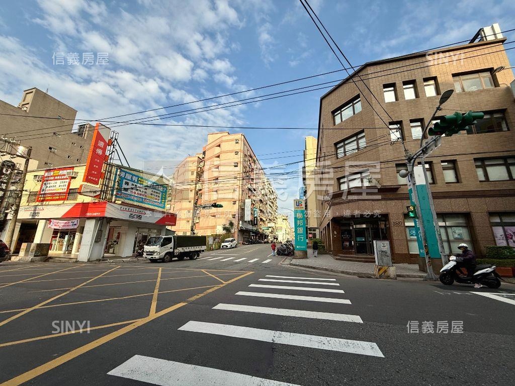 近健行科大金店面房屋室內格局與周邊環境