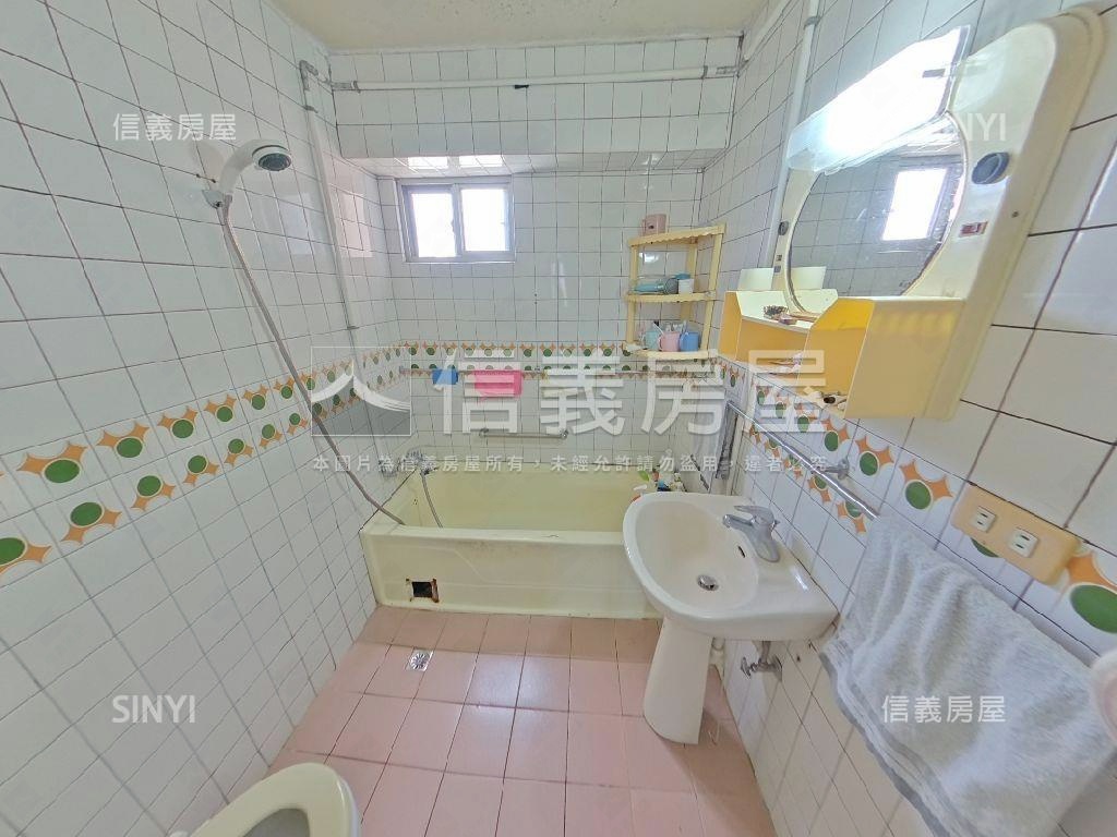 成功國宅高樓景觀３房房屋室內格局與周邊環境