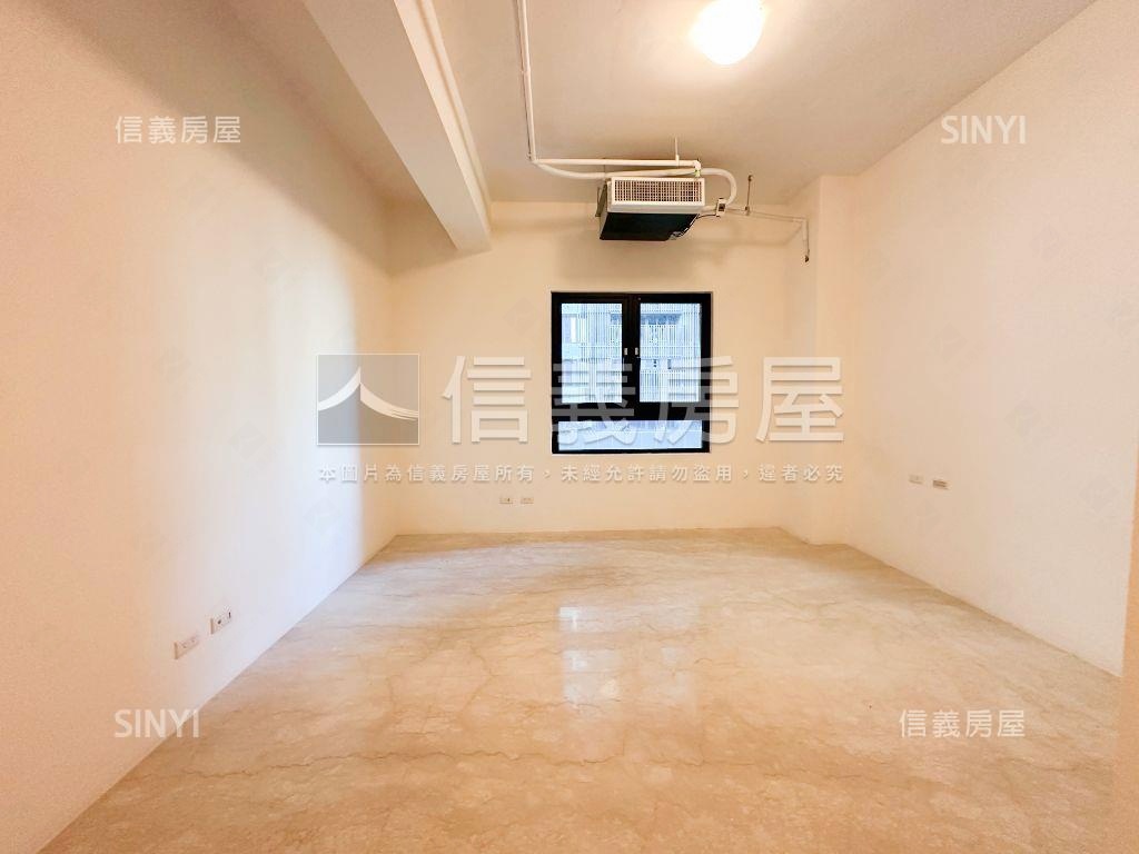 皇苑世紀館精緻豪邸房屋室內格局與周邊環境