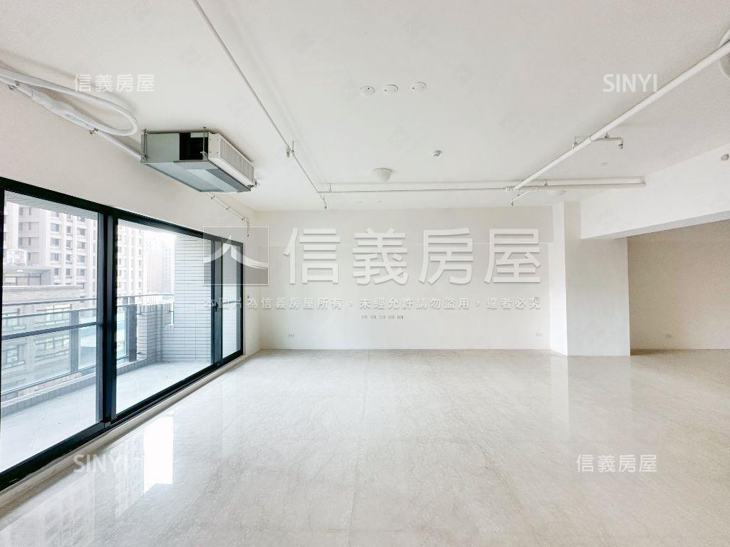 皇苑世紀館精緻豪邸房屋室內格局與周邊環境