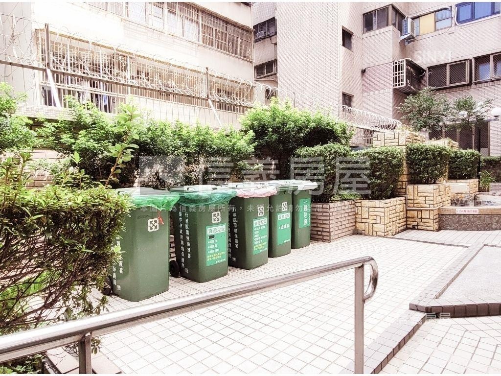 極品精美麗頓榮華伊是我房屋室內格局與周邊環境