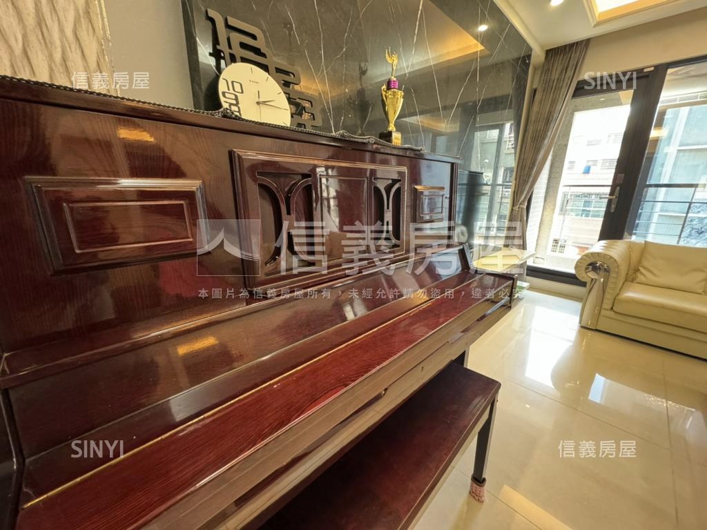 公益路三房雙車位美屋房屋室內格局與周邊環境