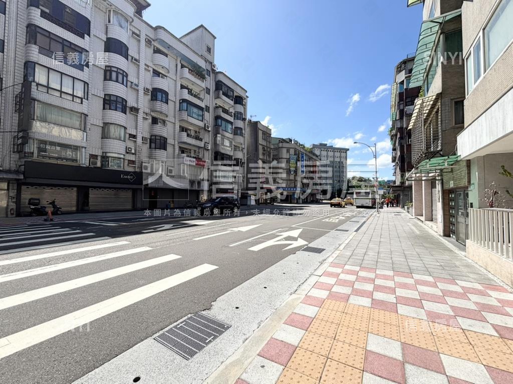 鄰信義計畫區面寬金店房屋室內格局與周邊環境