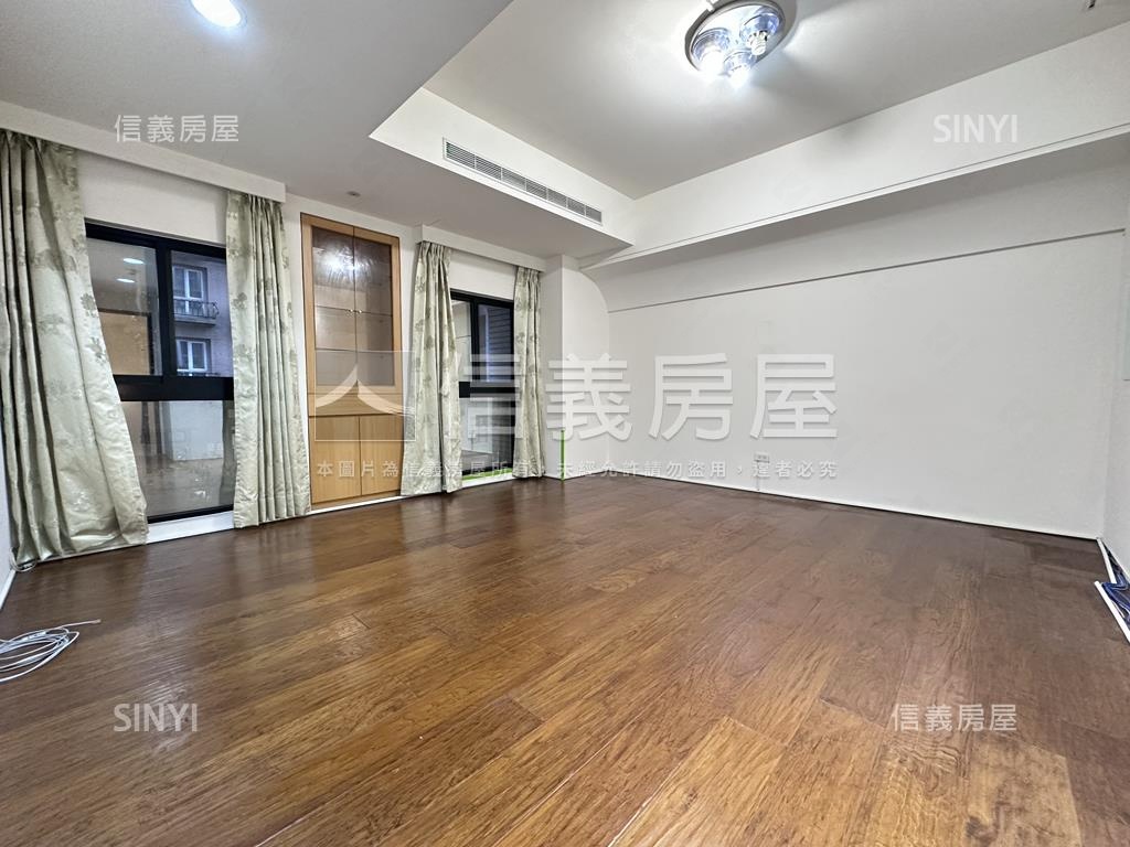專任★法星稀有美裝店住房屋室內格局與周邊環境