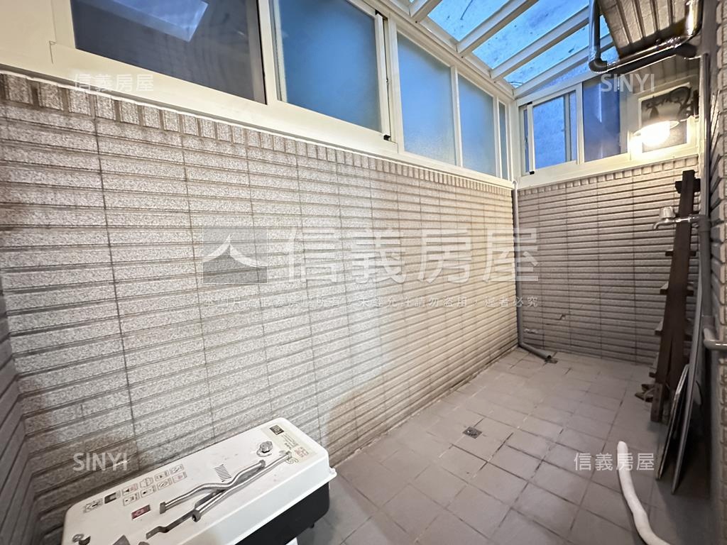 專任★法星稀有美裝店住房屋室內格局與周邊環境