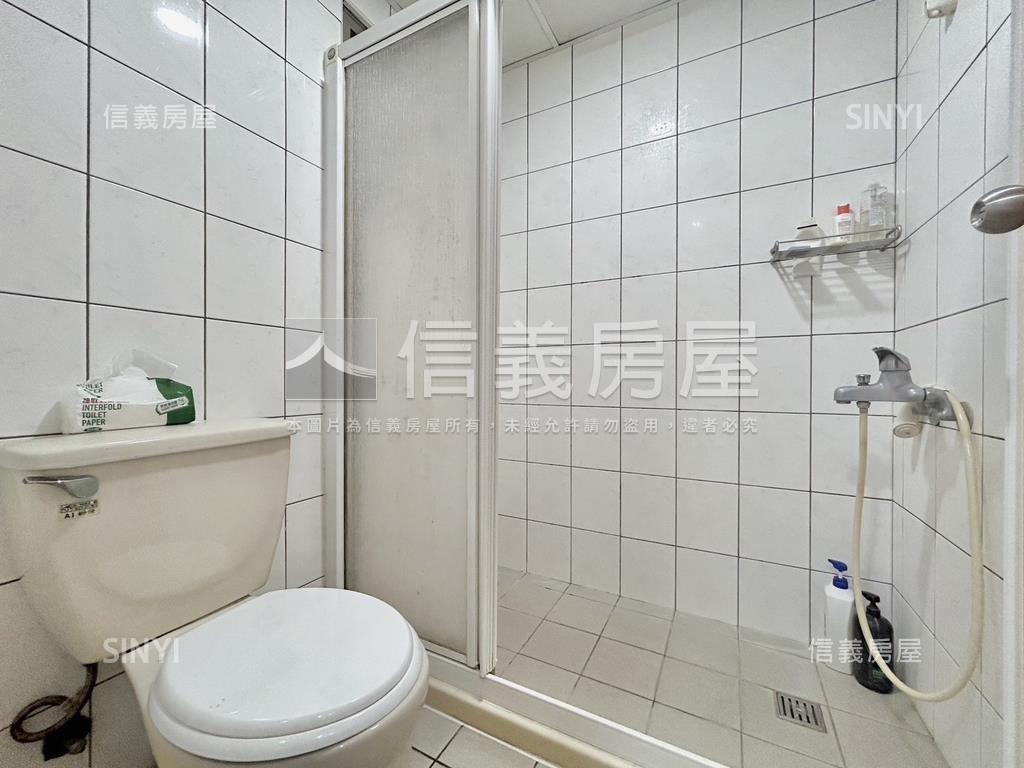 空一綠景三房房屋室內格局與周邊環境