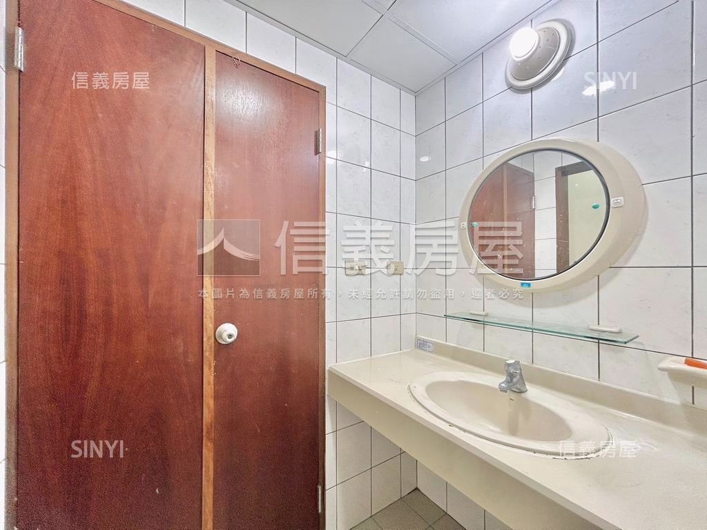 空一綠景三房房屋室內格局與周邊環境