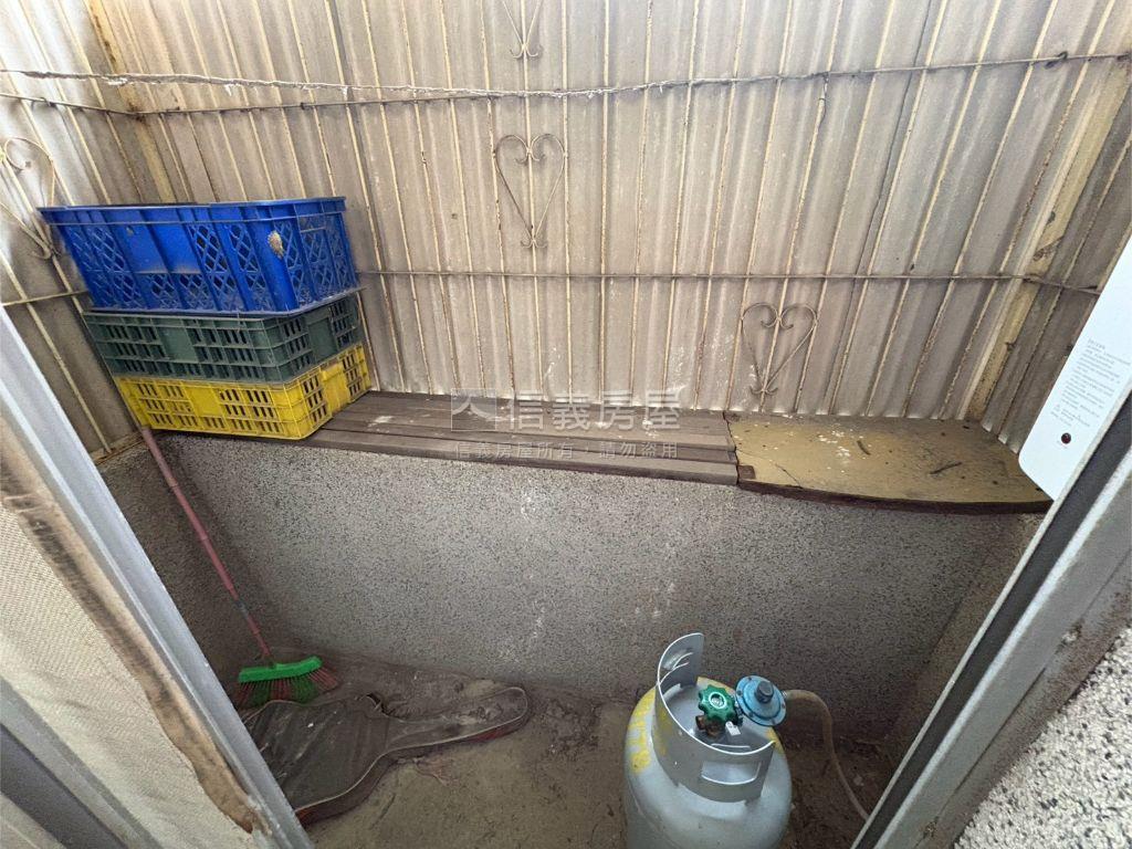 大興路清幽透天房屋室內格局與周邊環境