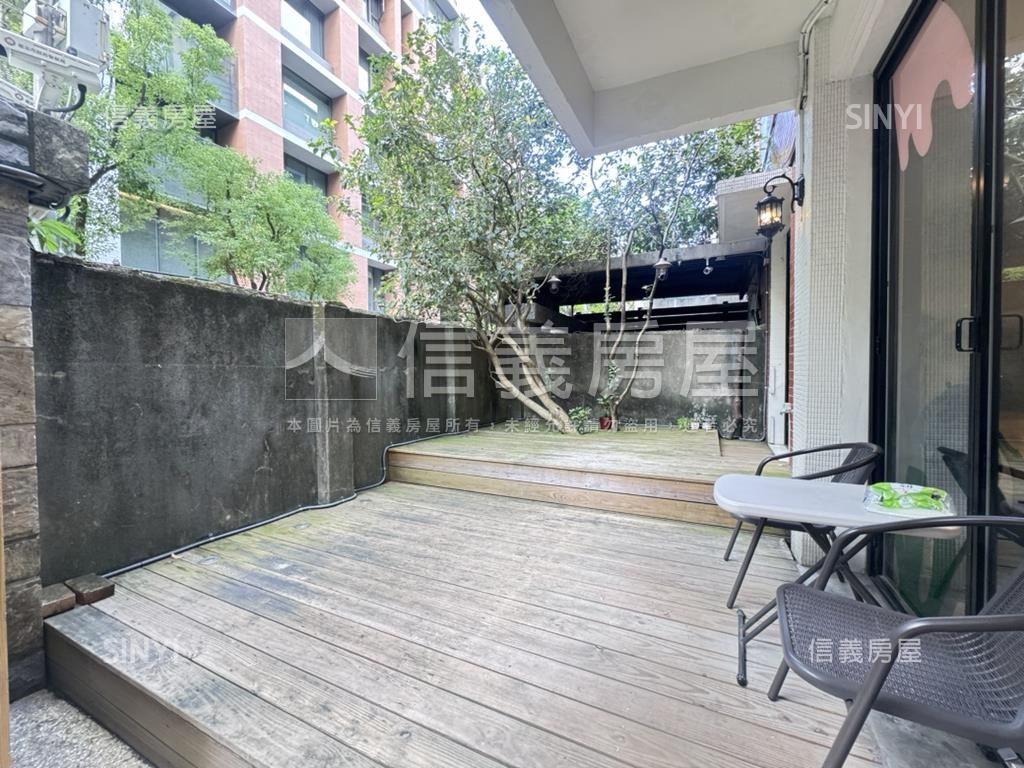 忠孝新生捷運大一樓房屋室內格局與周邊環境