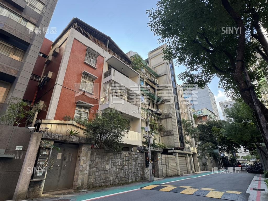 忠孝新生捷運大一樓房屋室內格局與周邊環境