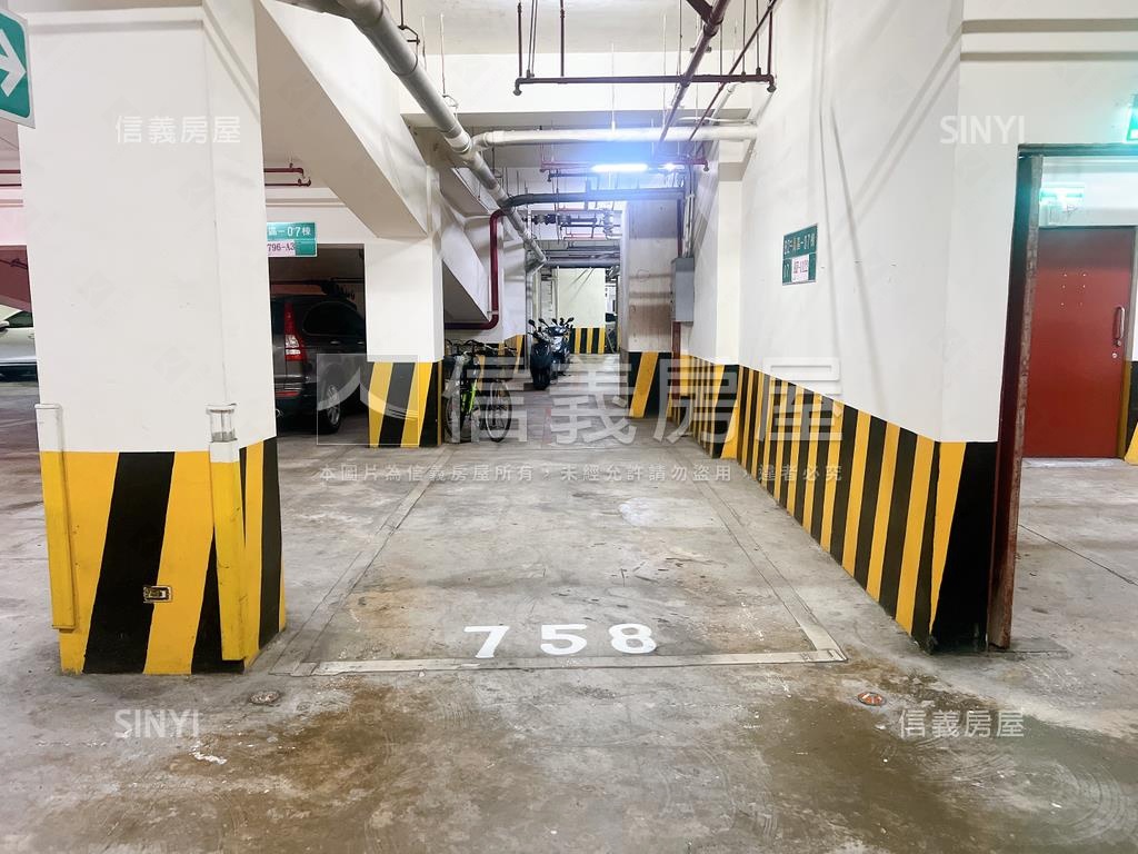 大庭新村方正三房車位房屋室內格局與周邊環境