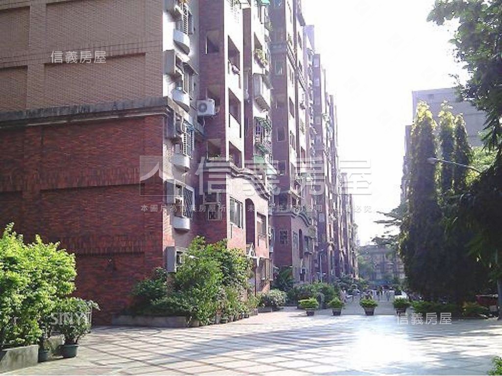 大庭新村方正三房車位房屋室內格局與周邊環境