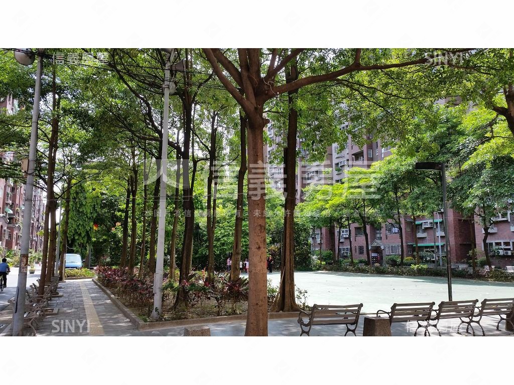 大庭新村方正三房車位房屋室內格局與周邊環境