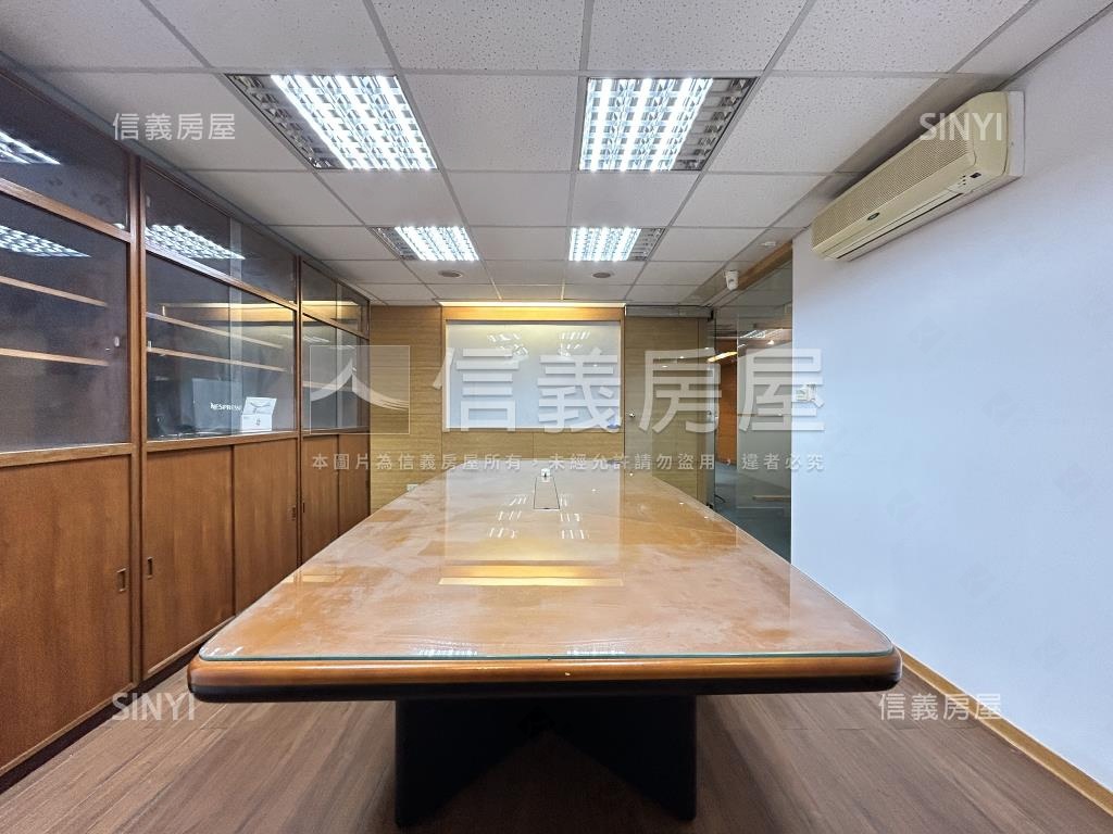 信義路大安站大面寬辦公房屋室內格局與周邊環境