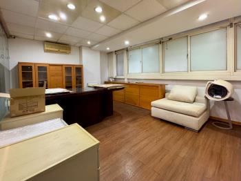 信義路大安站大面寬辦公