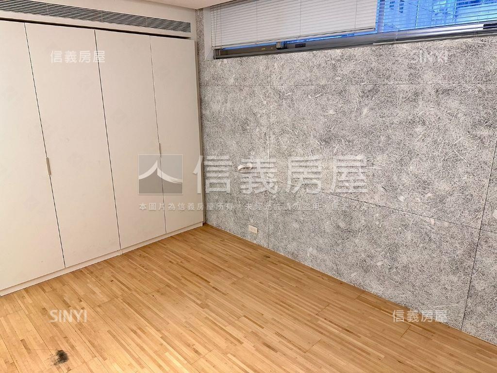 敦北小巨蛋捷運電梯附車位房屋室內格局與周邊環境