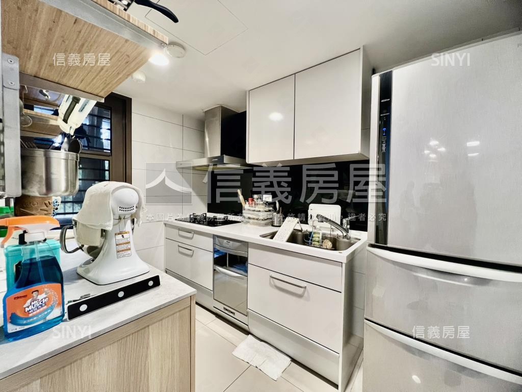 青庭方正兩房兩衛有前陽台房屋室內格局與周邊環境